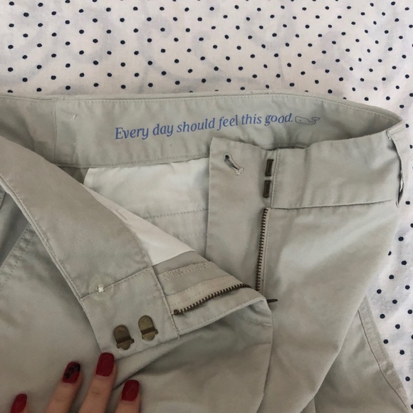 Light cream color shorts - Picture 4 of 4